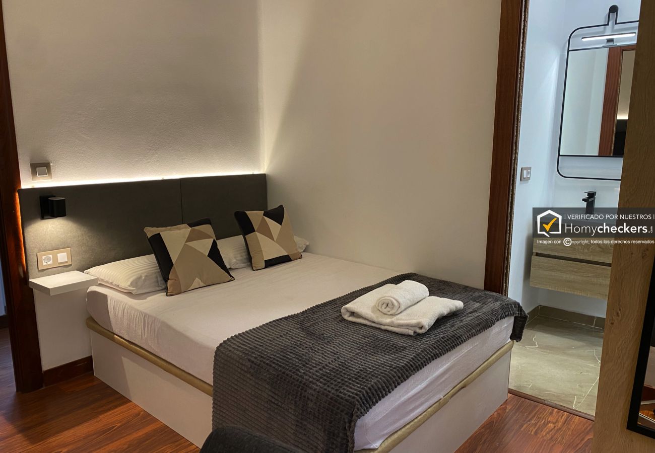 Alquiler por habitaciones en Salamanca - | Habitación España 2H5 | Interior | Baño Privado