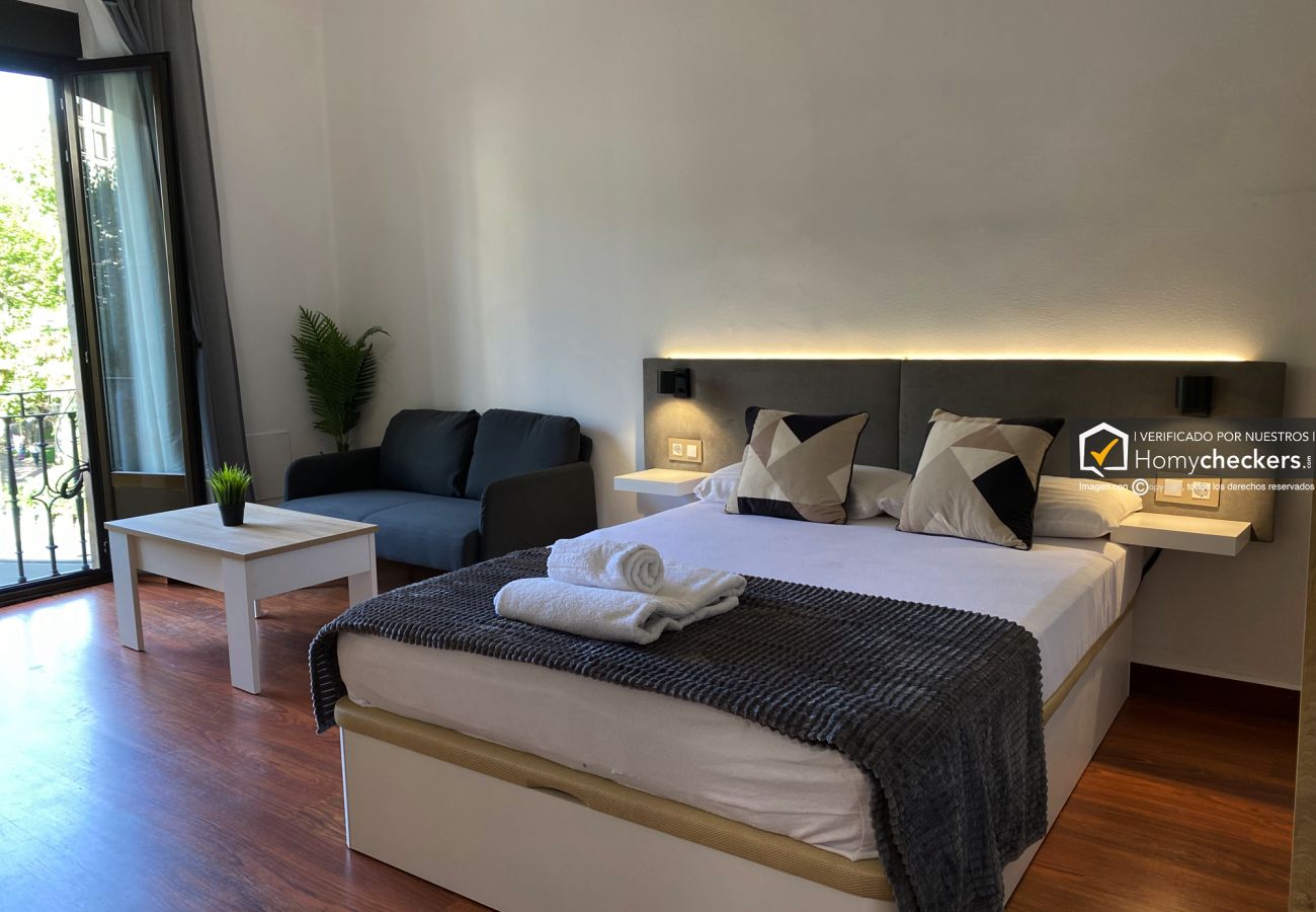 Alquiler por habitaciones en Salamanca - | Habitación España 2H3 | Exterior | Baño Comparti