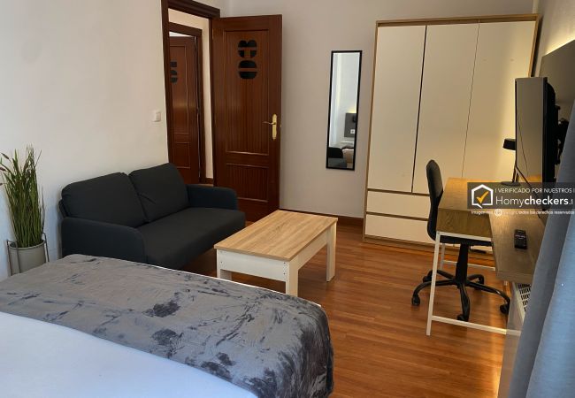 Alquiler por habitaciones en Salamanca - | Habitación Rector 1H3 | Interior | Baño Comparti Alquiler por habitaciones en Salamanca - | Habitación Rector 1H3 | Interior | Baño Comparti