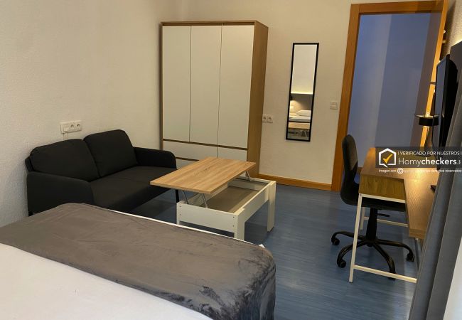 Alquiler por habitaciones en Salamanca - | Habitación Rector BH3 | Interior | Baño Comparti Alquiler por habitaciones en Salamanca - | Habitación Rector BH3 | Interior | Baño Comparti