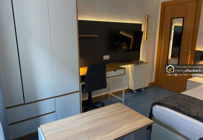 Alquiler por habitaciones en Salamanca - | Habitación Rector BH1 | Exterior | Baño Comparti Alquiler por habitaciones en Salamanca - | Habitación Rector BH1 | Exterior | Baño Comparti