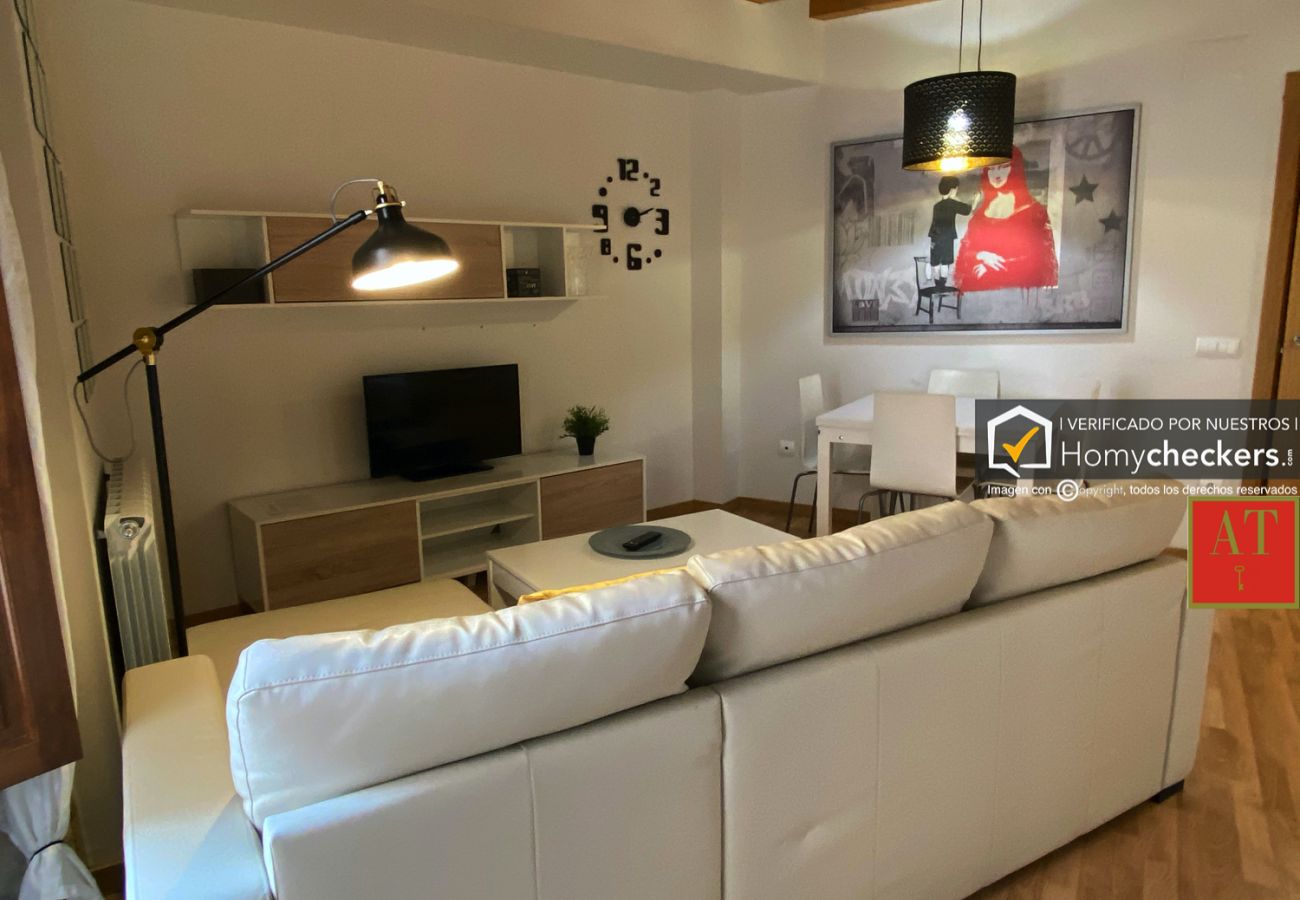 Apartamento en Salamanca - HomyAT MELENDEZ