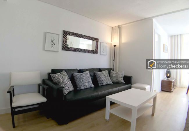 Apartamento en Torremolinos - HomyAT NOGALERA, CON PISCINA Y GARAJE, CENTRO TO