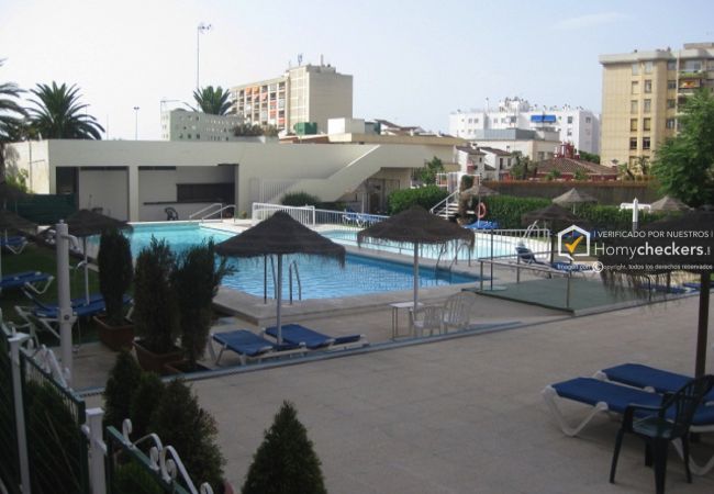 Apartamento en Torremolinos - HomyAT NOGALERA, CON PISCINA Y GARAJE, CENTRO TO Apartamento en Torremolinos - HomyAT NOGALERA, CON PISCINA Y GARAJE, CENTRO TO
