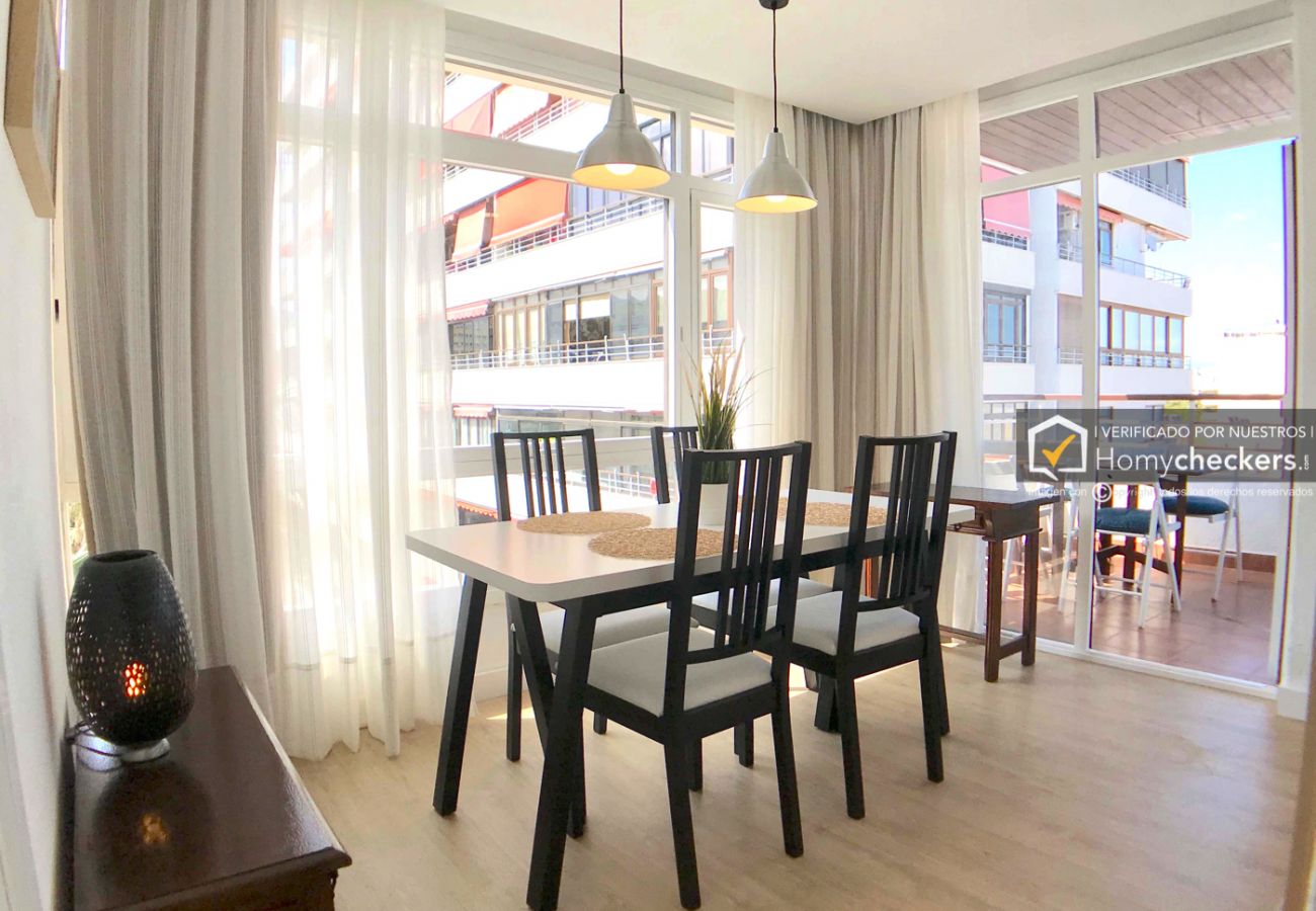 Apartamento en Torremolinos - HomyAT NOGALERA, CON PISCINA Y GARAJE, CENTRO TO