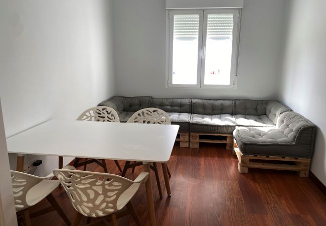 Alquiler por habitaciones en Salamanca - | HomyRooms H4 | Habitación Suite | Baño Privado