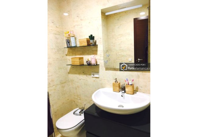 Flat in Salamanca - PISO 2 DORMITORIOS ZONA HOSPITALES ALSA07-002 Flat in Salamanca - PISO 2 DORMITORIOS ZONA HOSPITALES ALSA07-002