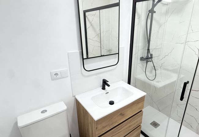 Rent by room in Salamanca - | Habitación Rua 2 | Exterior | Baño Compartido | Rent by room in Salamanca - | Habitación Rua 2 | Exterior | Baño Compartido |