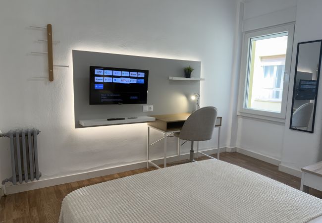 Rent by room in Salamanca - | Habitacion Rua 3 | Interior | Baño Compartido | Rent by room in Salamanca - | Habitacion Rua 3 | Interior | Baño Compartido |