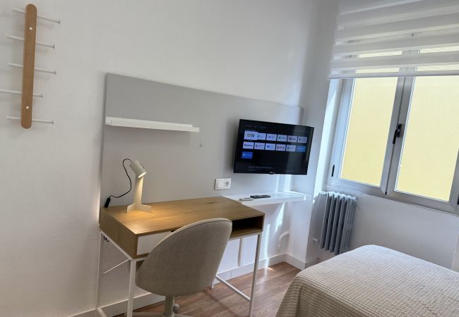 Rent by room in Salamanca - | Habitacion Rua H7 | Interior | Baño Privado Rent by room in Salamanca - | Habitacion Rua H7 | Interior | Baño Privado