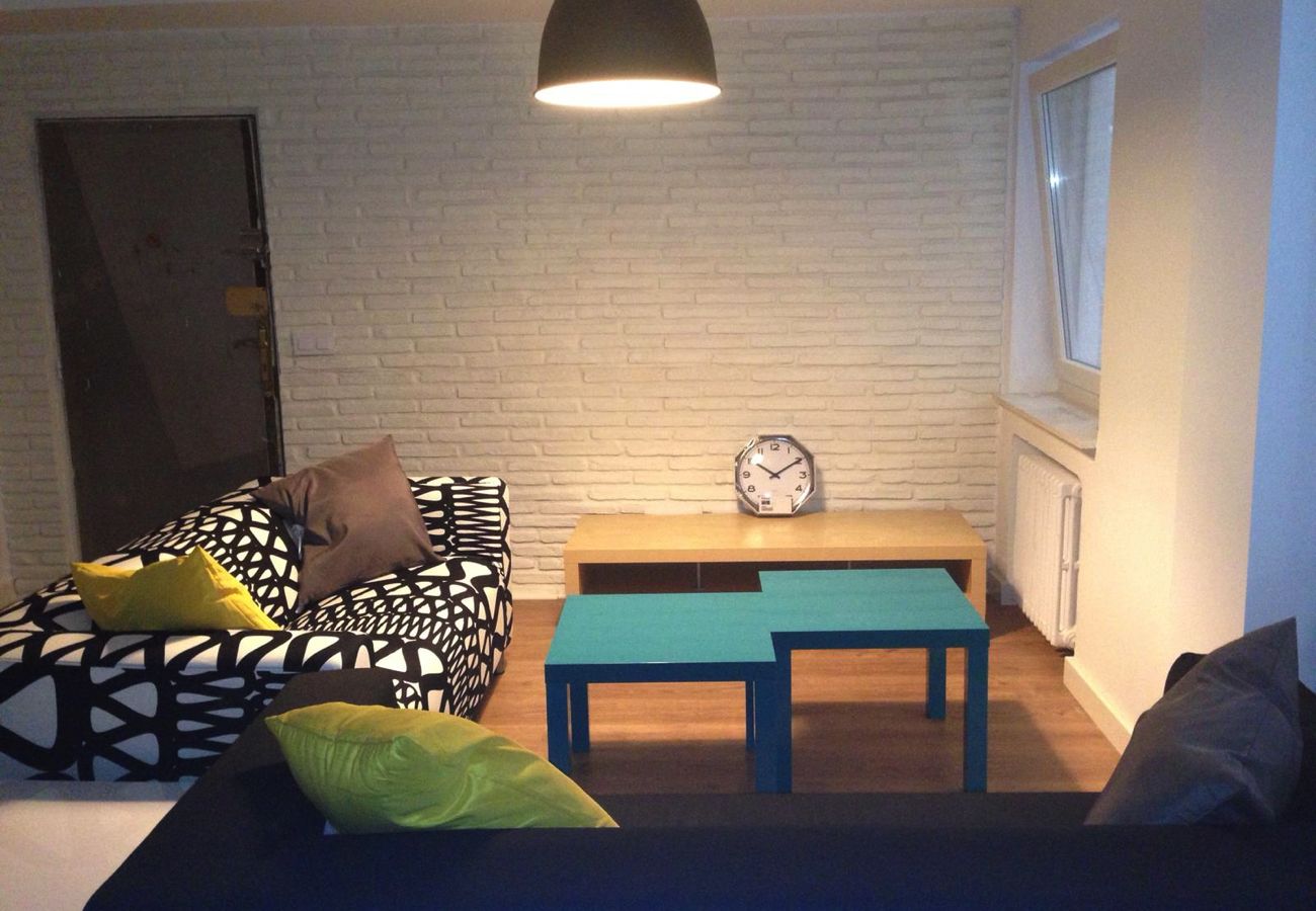 Flat in Salamanca - PISO DE 5 DORS PLAZA GABRIEL Y GALAN ALSA09-005