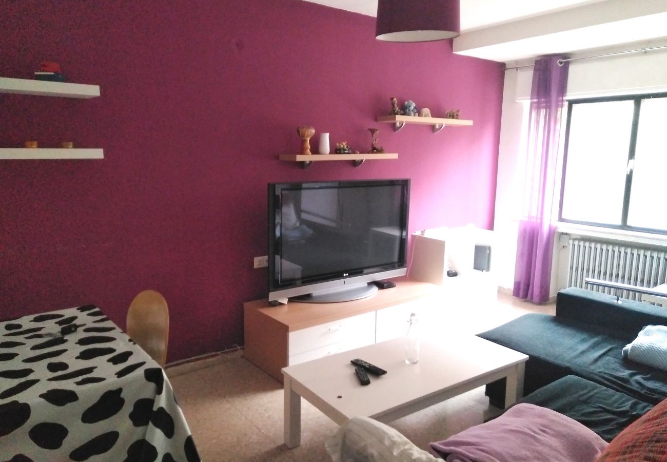 Flat in Salamanca - PISO DE 3 HABICACIONES AVD PORTUGAL  ALSA09-006