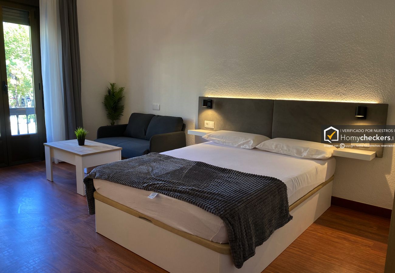 Rent by room in Salamanca - | Habitación España 1H3 | Exterior | Baño Comparti