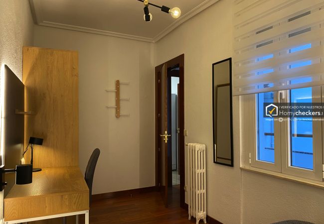 Rent by room in Salamanca - | Habitación España 1H6 | Interior | Baño Privado Rent by room in Salamanca - | Habitación España 1H6 | Interior | Baño Privado