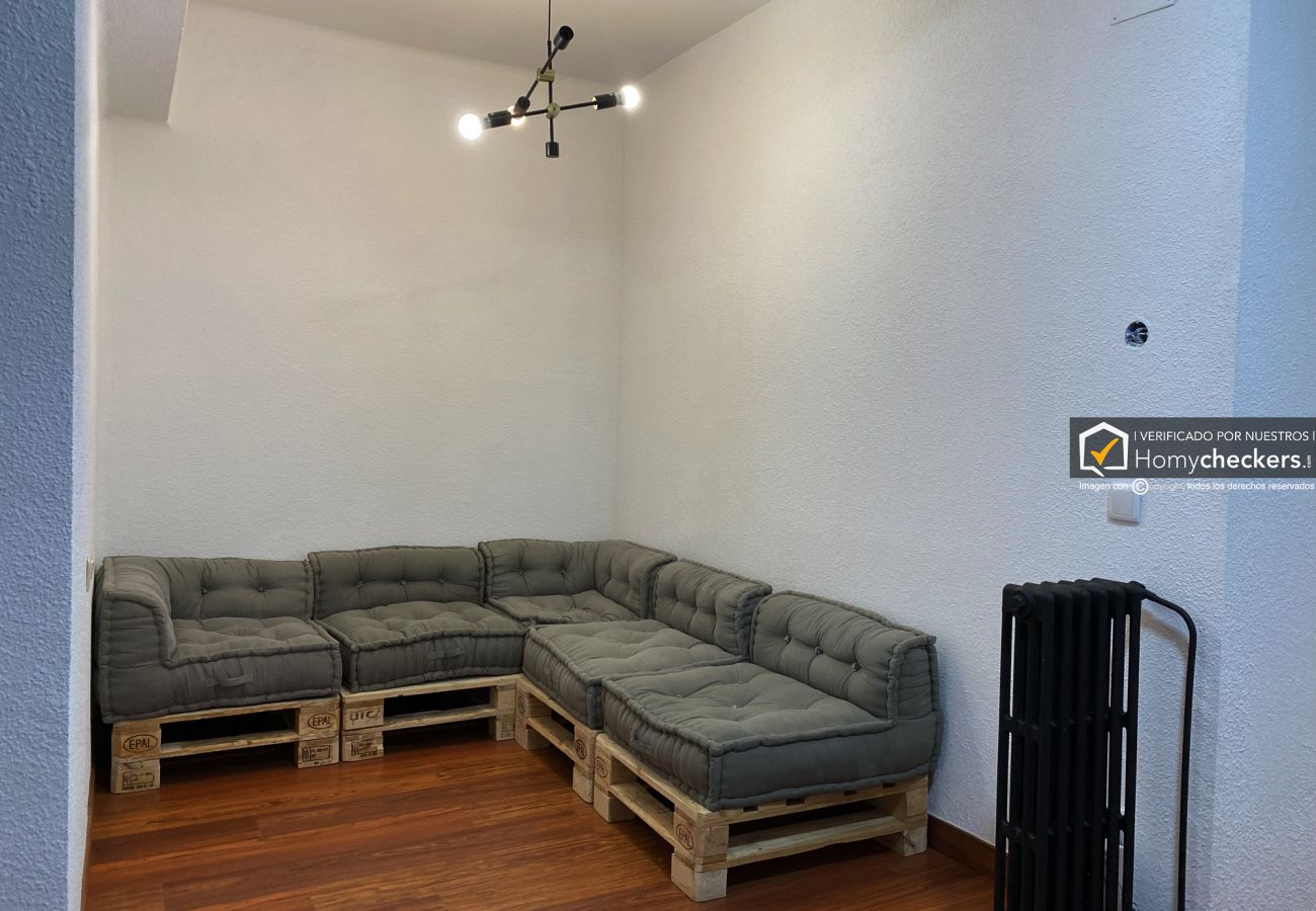 Rent by room in Salamanca - | Habitación España 1H1 | Exterior | Baño Comparti Rent by room in Salamanca - | Habitación España 1H1 | Exterior | Baño Comparti