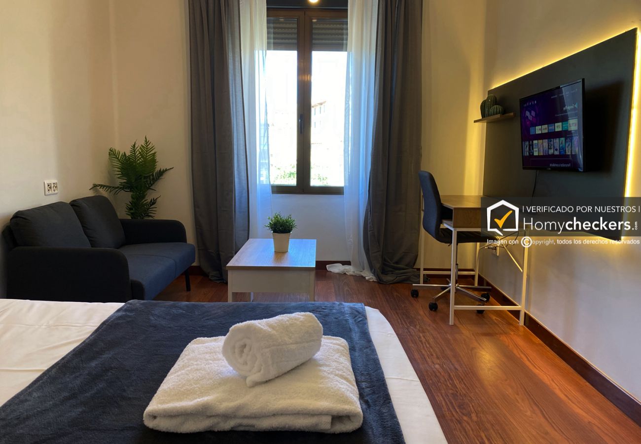 Rent by room in Salamanca - | Habitación España 2H1 | Exterior | Baño Comparti Rent by room in Salamanca - | Habitación España 2H1 | Exterior | Baño Comparti