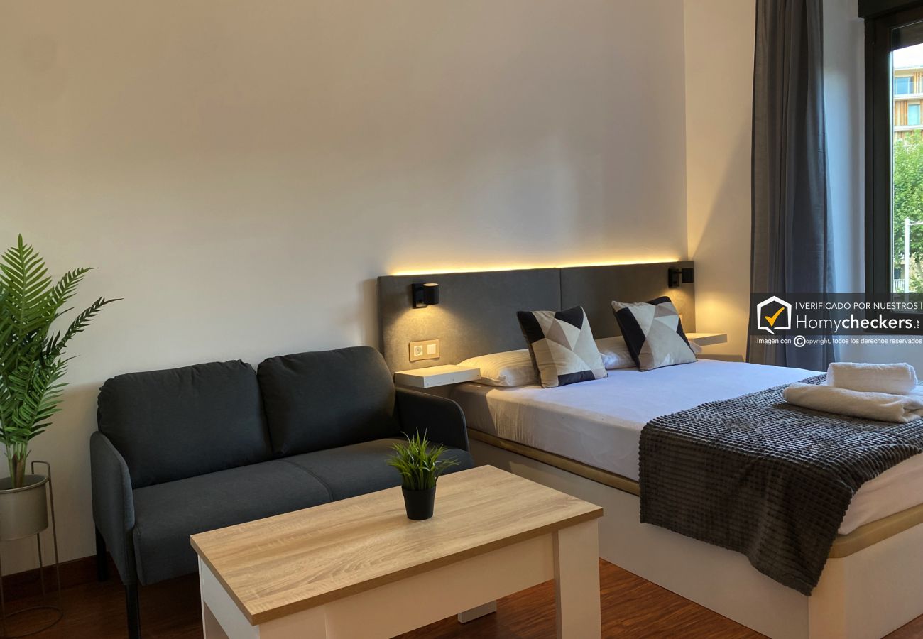 Rent by room in Salamanca - | Habitación España 2H2 | Exterior | Baño Comparti