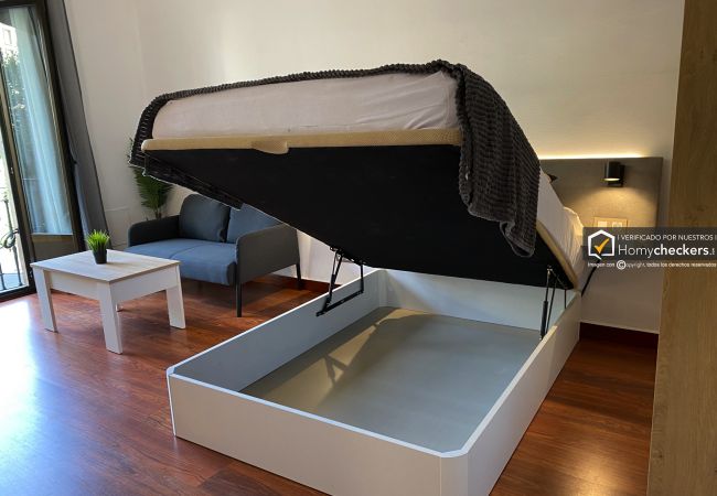Rent by room in Salamanca - | Habitación España 2H3 | Exterior | Baño Comparti Rent by room in Salamanca - | Habitación España 2H3 | Exterior | Baño Comparti
