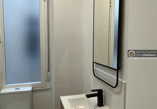Rent by room in Salamanca - | Habitación España 2H3 | Exterior | Baño Comparti Rent by room in Salamanca - | Habitación España 2H3 | Exterior | Baño Comparti
