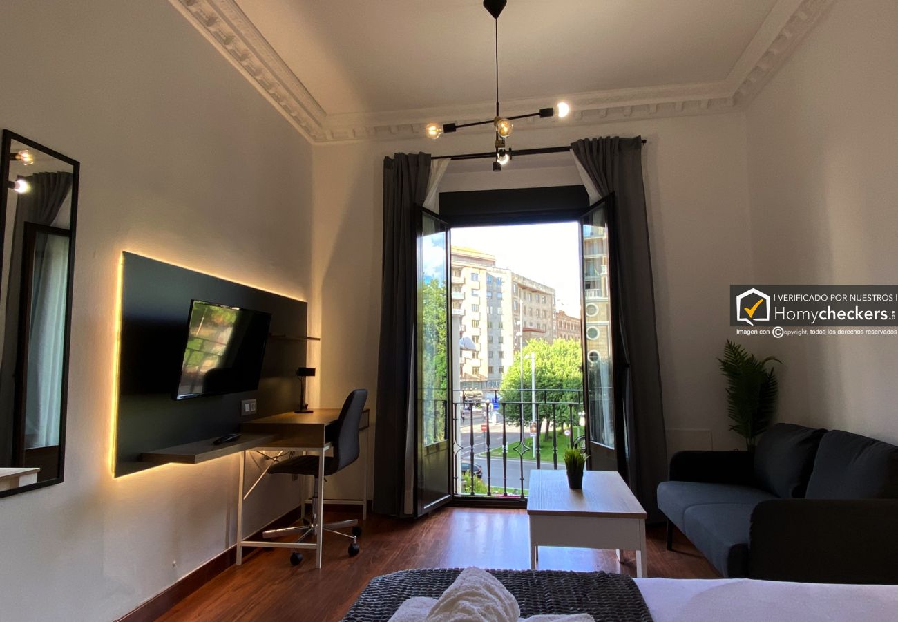 Rent by room in Salamanca - | Habitación España 2H3 | Exterior | Baño Comparti Rent by room in Salamanca - | Habitación España 2H3 | Exterior | Baño Comparti