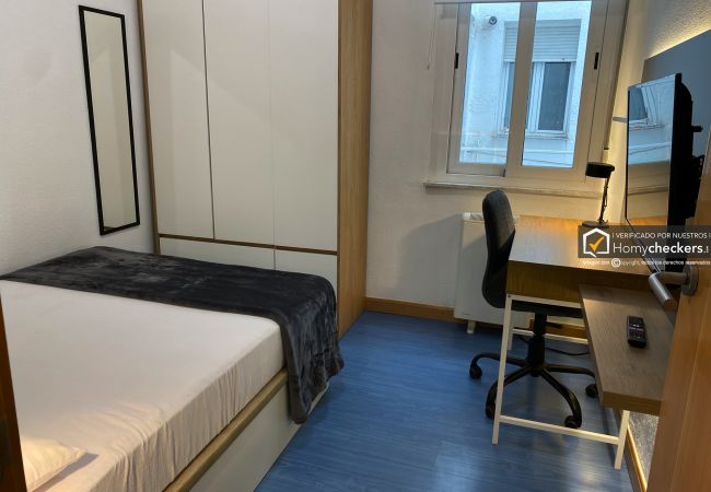 Rent by room in Salamanca - | Habitación Rector BH5 | Interior | Baño Comparti Rent by room in Salamanca - | Habitación Rector BH5 | Interior | Baño Comparti