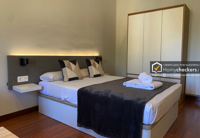 Rent by room in Salamanca - | Habitación España 3H3 | Exterior | Baño Privado Rent by room in Salamanca - | Habitación España 3H3 | Exterior | Baño Privado