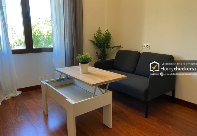 Rent by room in Salamanca - | Habitación España 3H3 | Exterior | Baño Privado Rent by room in Salamanca - | Habitación España 3H3 | Exterior | Baño Privado