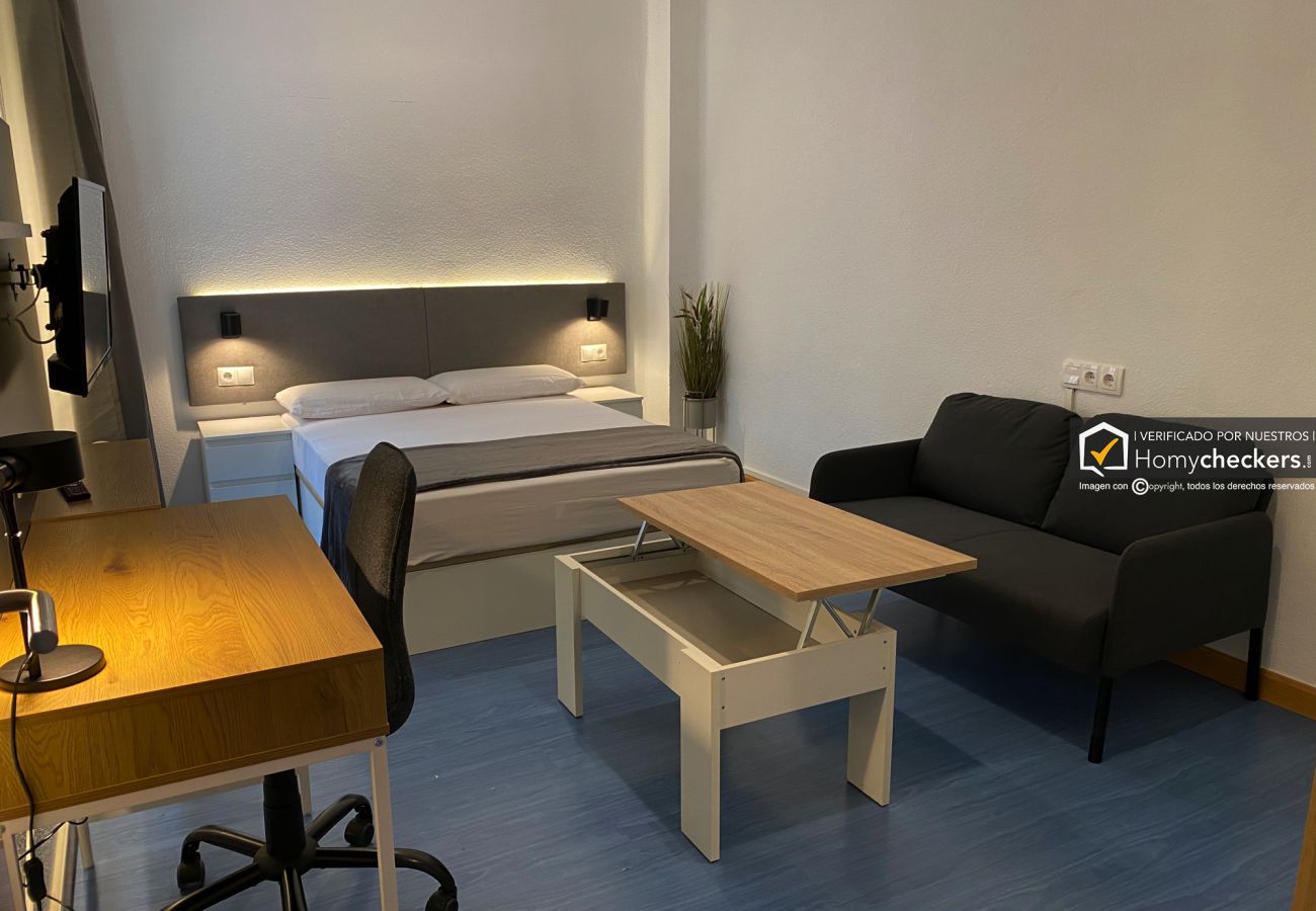 Rent by room in Salamanca - | Habitación Rector BH3 | Interior | Baño Comparti