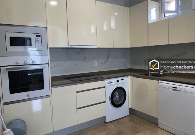 Rent by room in Salamanca - | Habitacion España 3H2 | Exterior | Baño Comparti Rent by room in Salamanca - | Habitacion España 3H2 | Exterior | Baño Comparti
