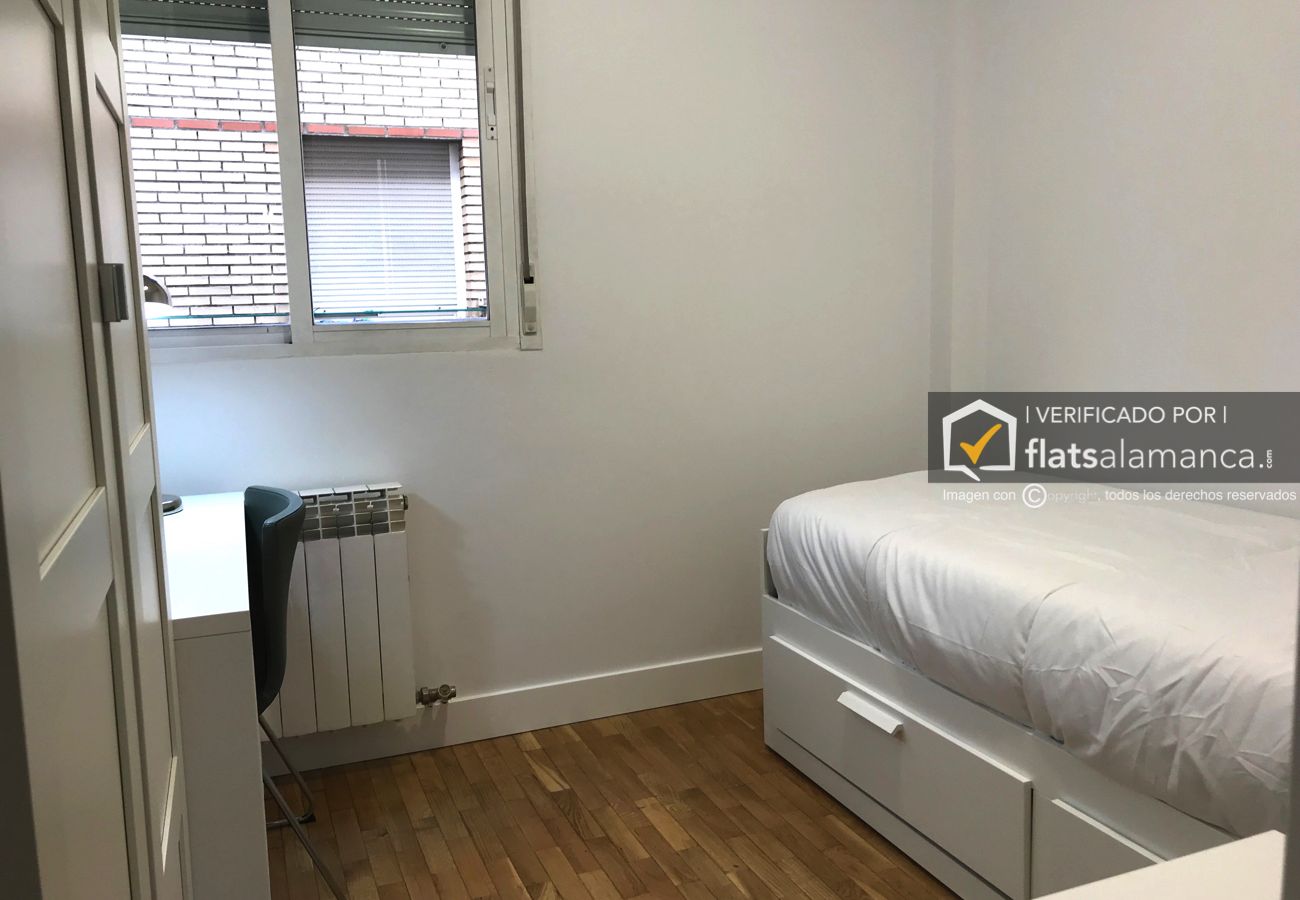 Apartment in Salamanca - Plaza Mayor Coliseum | 2 |