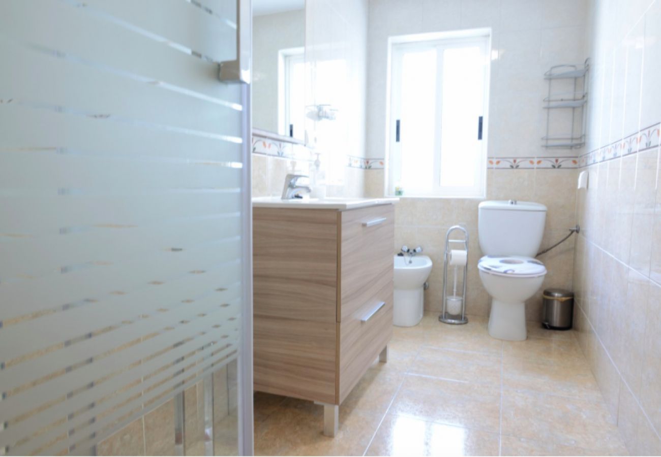 Apartment in Salamanca - APTO EDISSON 3 DORMITORIOS