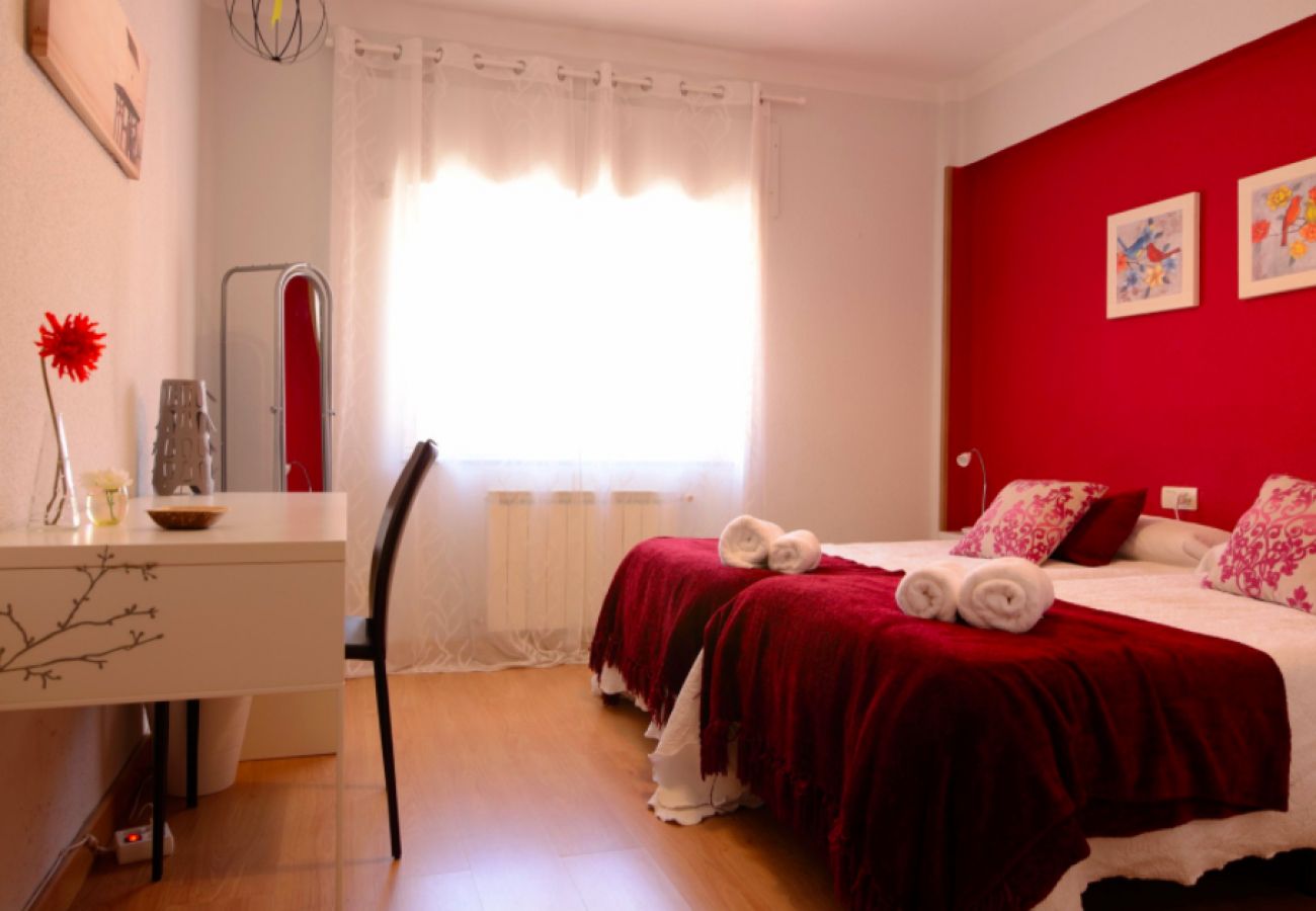 Apartment in Salamanca - APTO EDISSON 3 DORMITORIOS