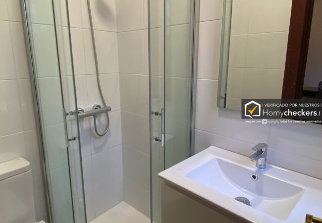 Rent by room in Salamanca - | HomyRooms H5 | Habitación Suite | Baño Privado